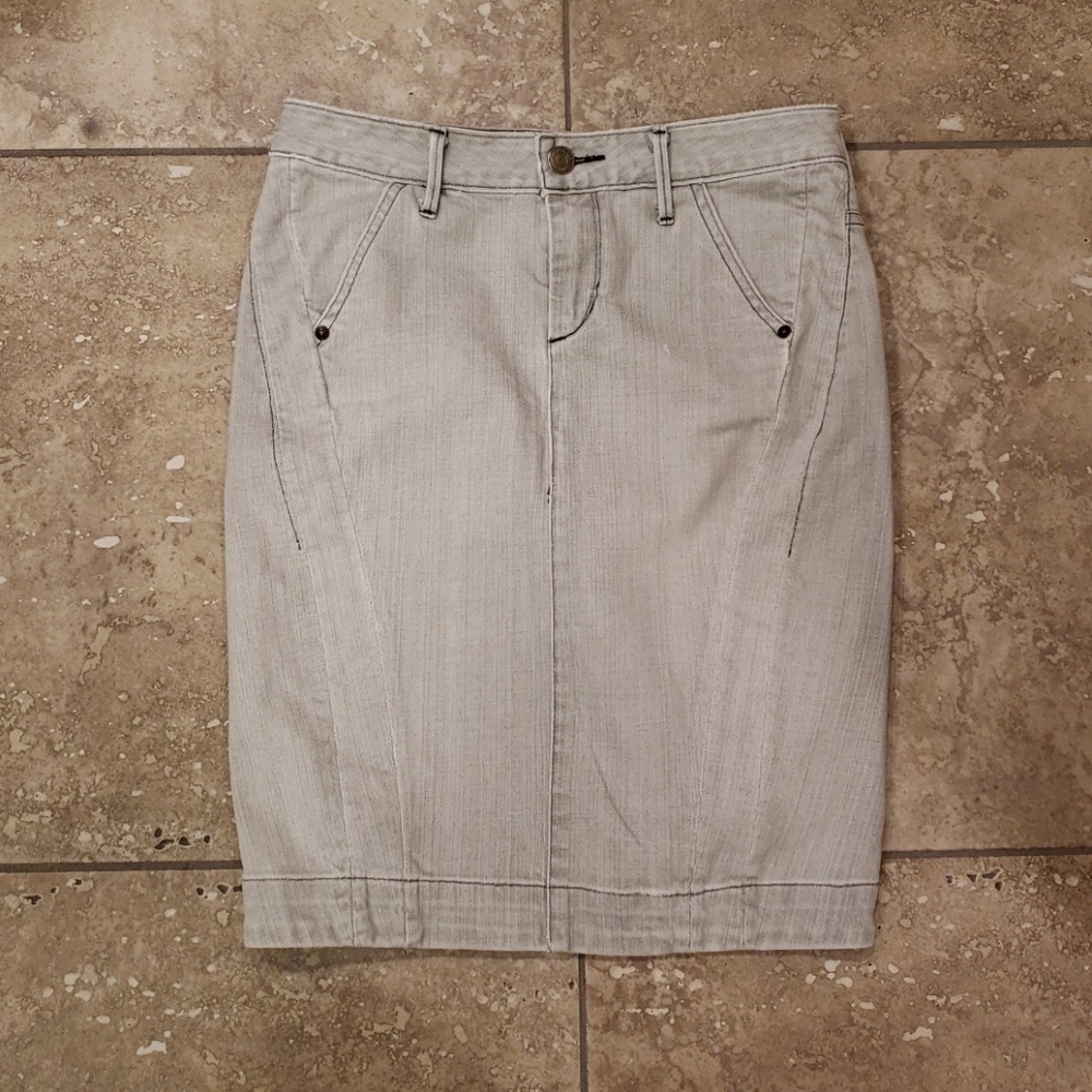 Earnest Sewn sz 26 denim pencil skirt!